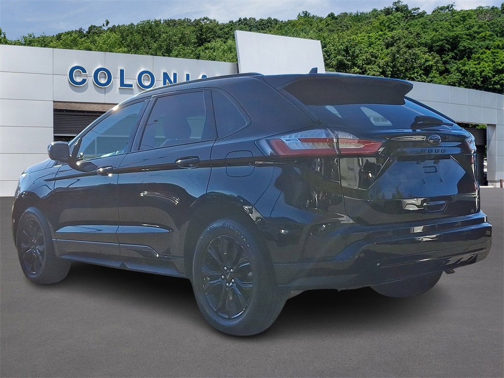 Certified 2022 Ford Edge SE w/ Black Appearance Package image 4