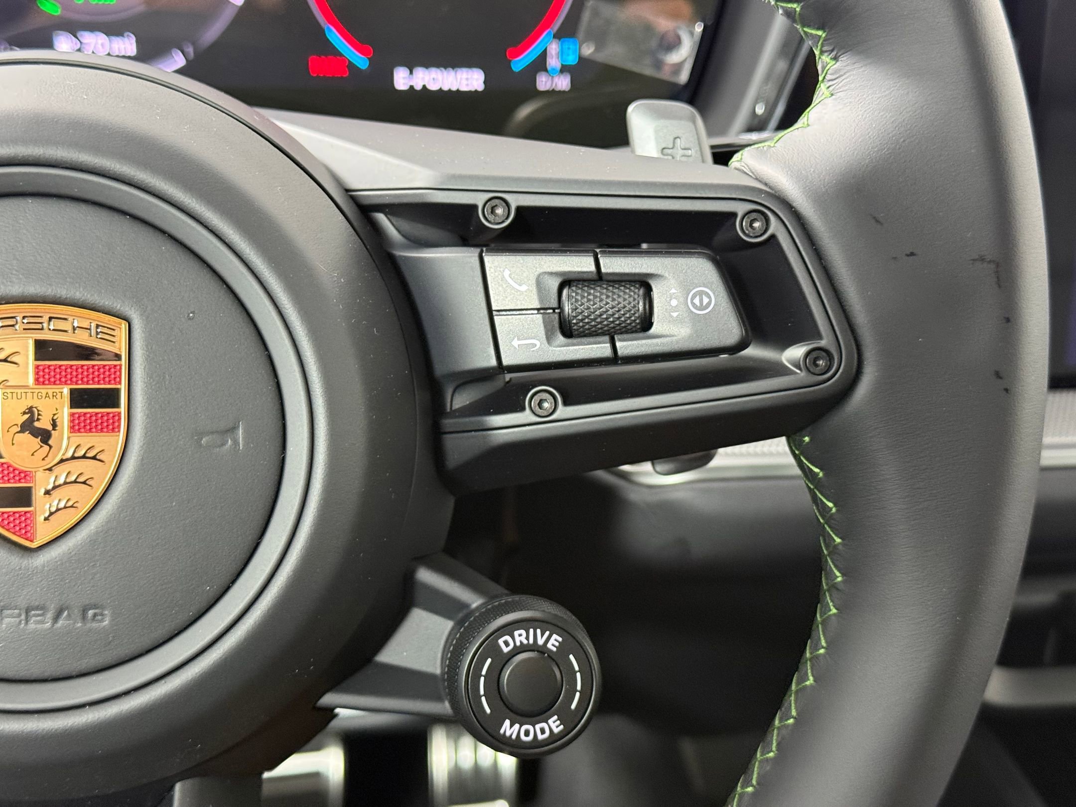 New 2026 Porsche Cayenne S image 23