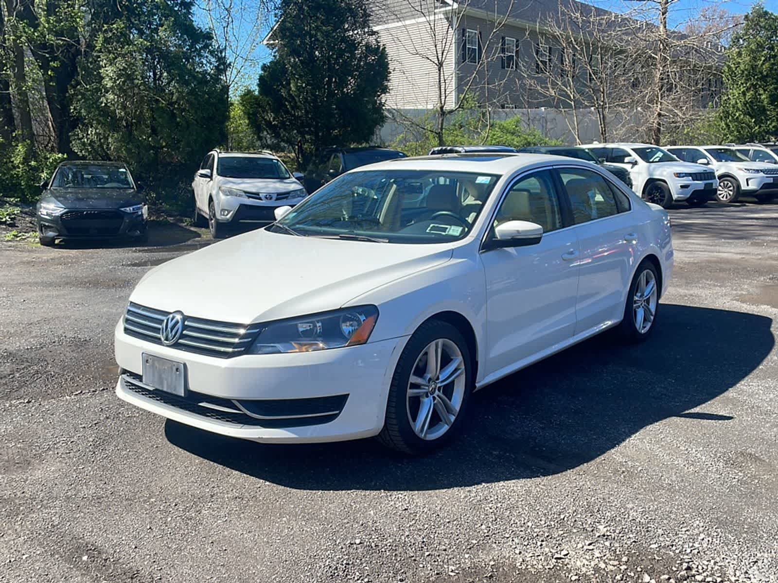Used 2014 Volkswagen Passat 1.8T FWD image 1