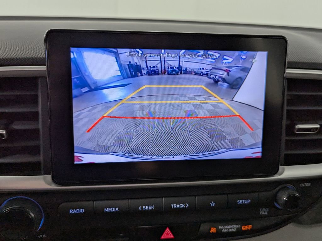 Used 2022 Hyundai Venue SEL w/ Cargo Package FWD image 19