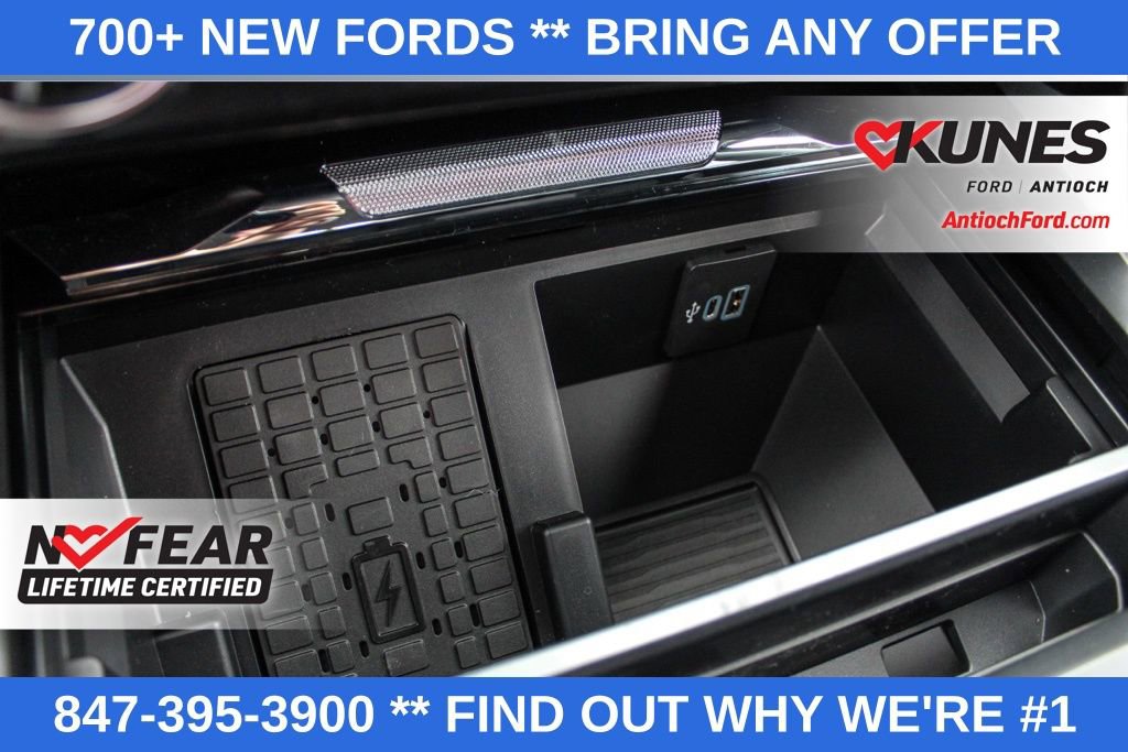 New 2025 Ford F250 Lariat w/ Black Appearance Package image 50
