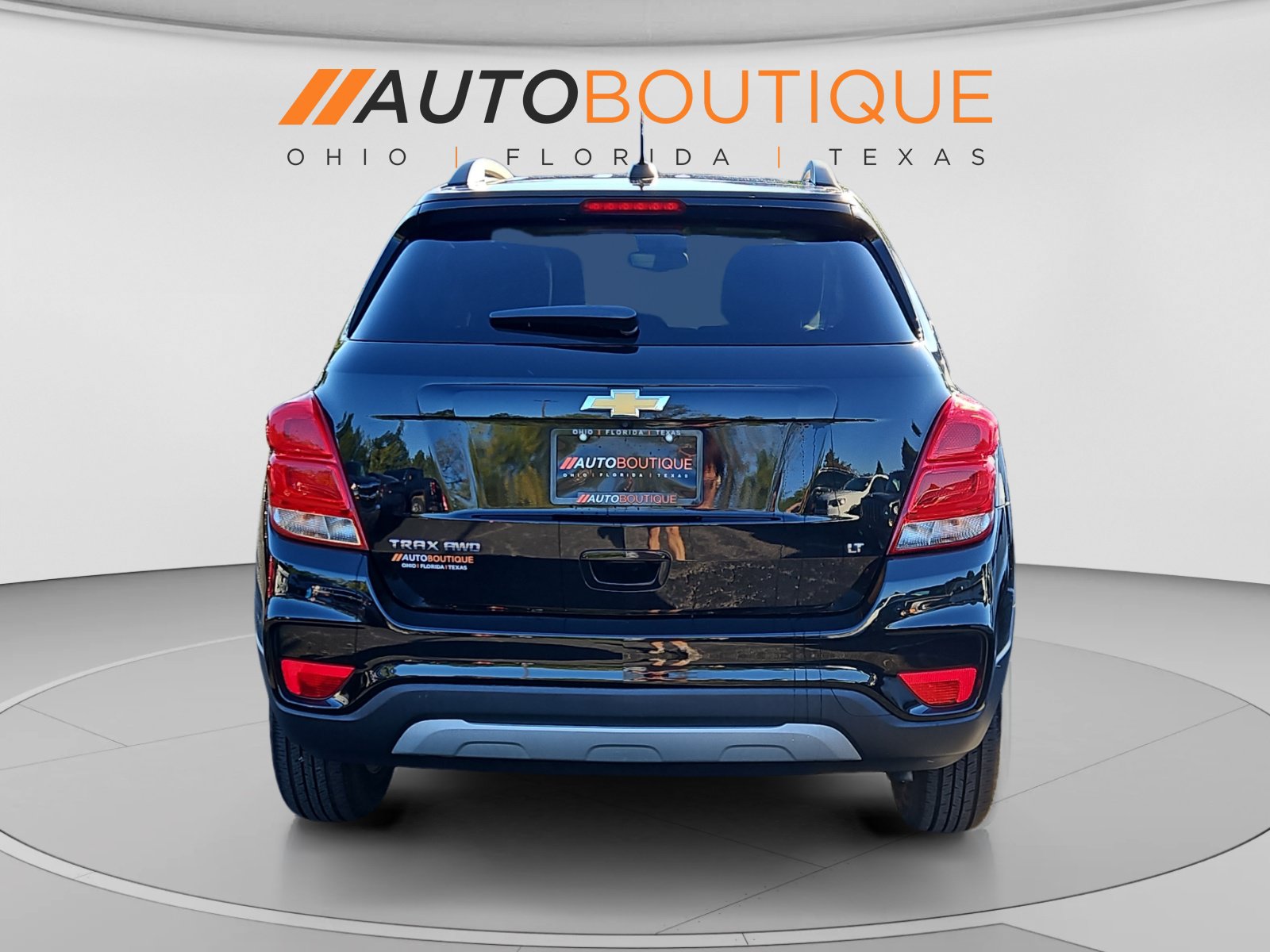 Used 2020 Chevrolet Trax LT w/ LT Convenience Package AWD/4WD image 4