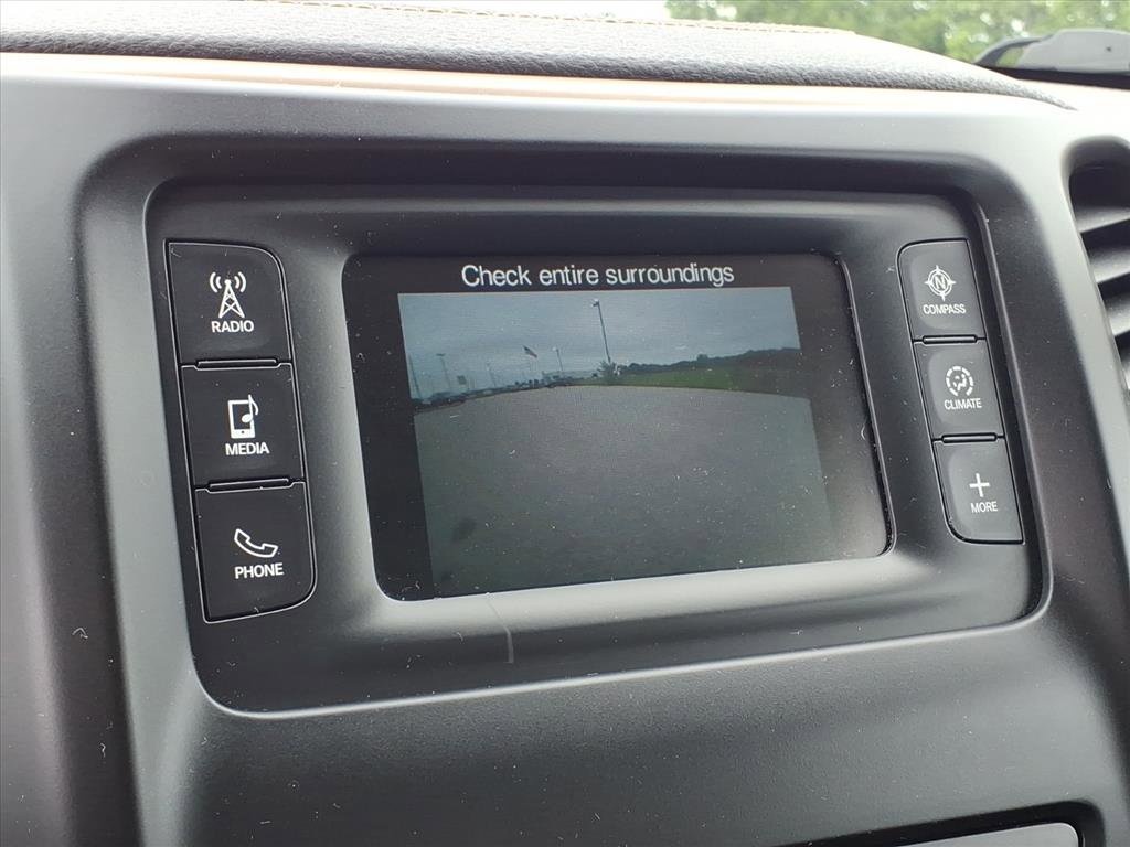 Used 2017 Jeep Cherokee Latitude FWD image 6