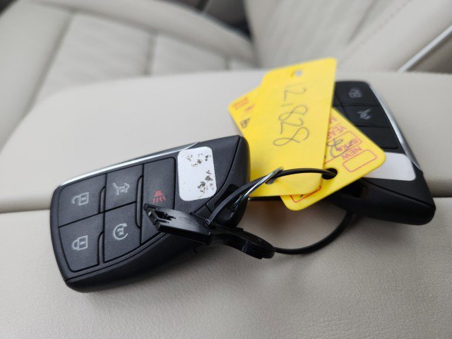 Used 2023 Buick Envision Avenir image 55