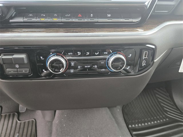 New 2026 GMC Sierra 1500 SLE w/ Preferred Package image 17