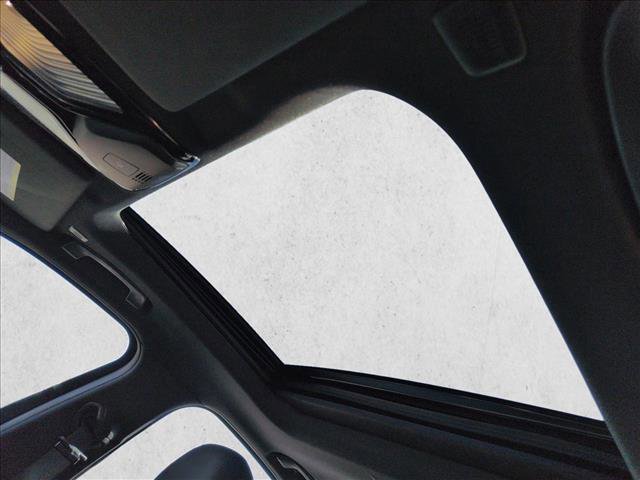 Used 2020 BMW 330i Sedan w/ Driving Assistance Package image 12