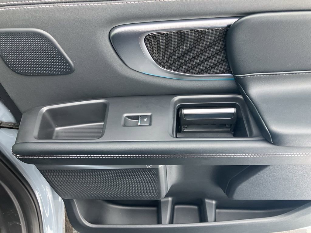 Used 2025 Ford Expedition Max Platinum w/ Stealth Performance Package image 43