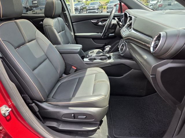 Used 2019 Chevrolet Blazer Premier w/ Sun and Wheels Package FWD image 18