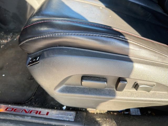 Used 2014 GMC Terrain Denali w/ Cargo Package image 5