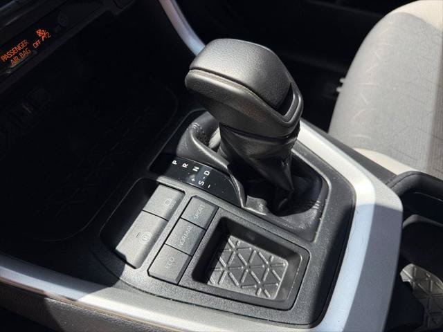 Used 2019 Toyota RAV4 XLE FWD image 37