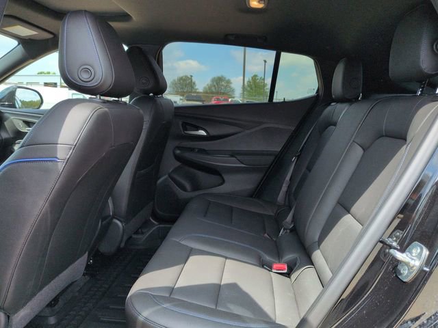 Used 2025 Buick Envista Sport Touring w/ Convenience I Package image 17