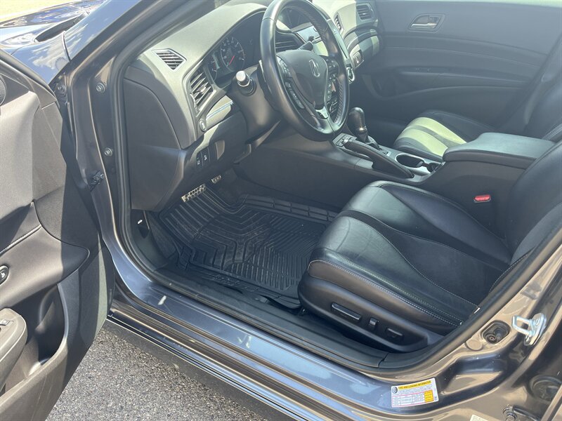 Used 2022 Acura ILX w/ Premium & A-SPEC Package FWD image 9