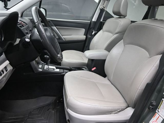 Used 2015 Subaru Forester 2.5i Limited AWD/4WD image 18