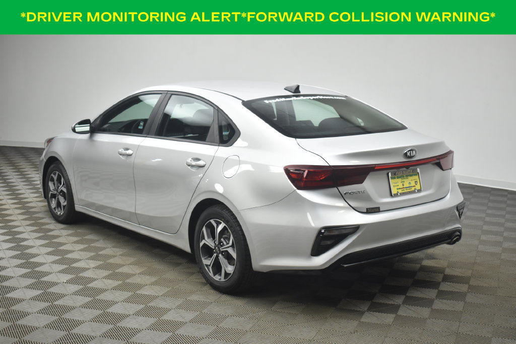 Used 2019 Kia Forte LXS FWD image 4