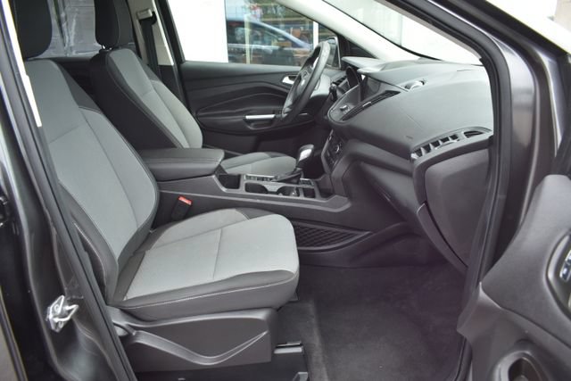 Used 2019 Ford Escape SE FWD image 39