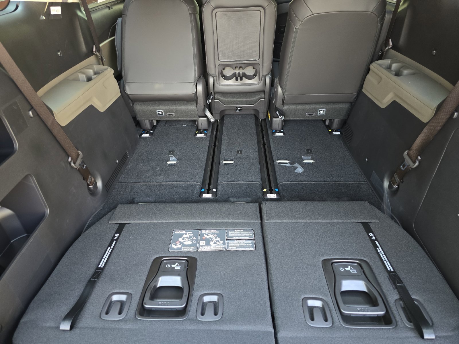 New 2026 Kia Carnival EX image 16