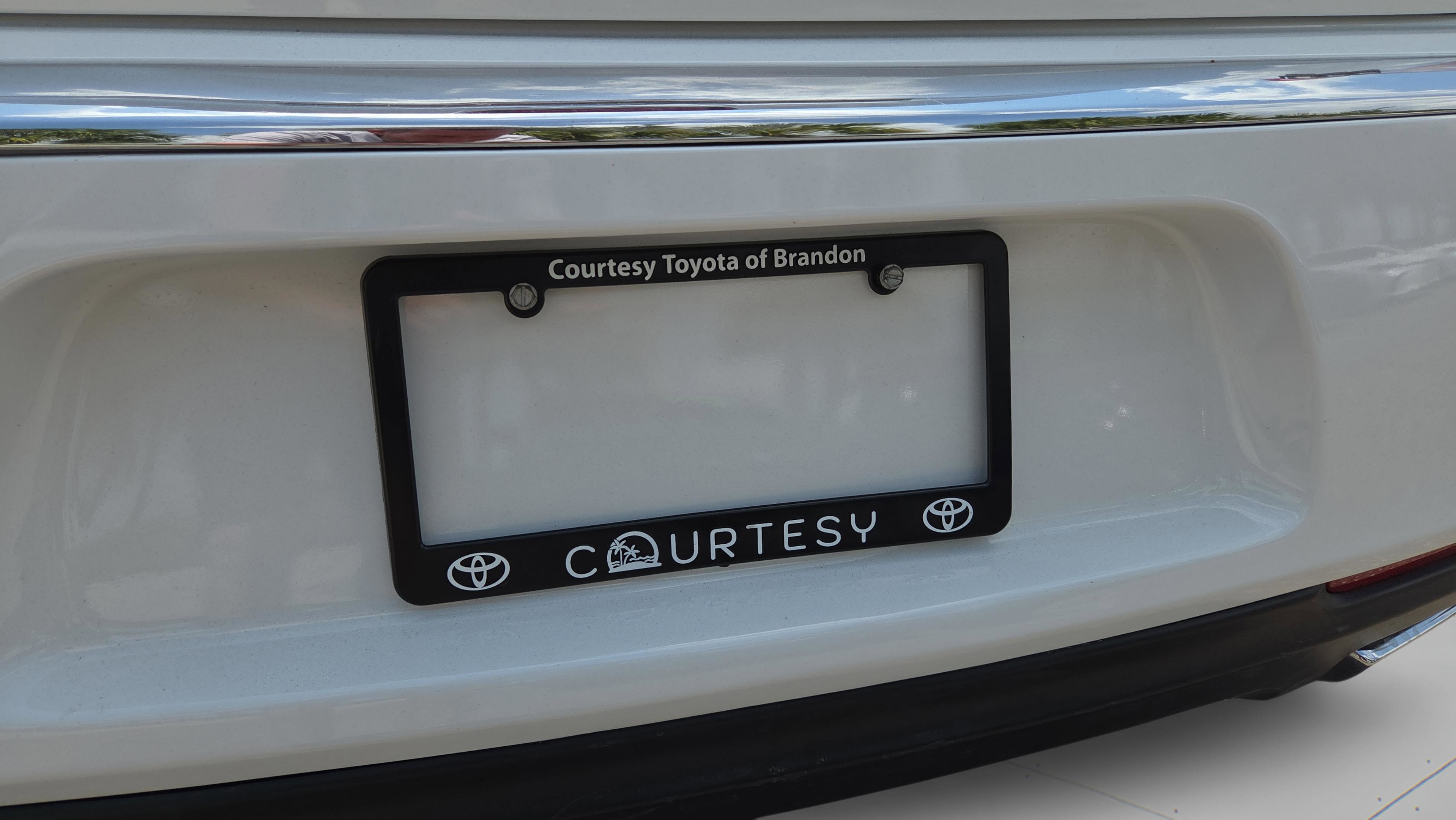 Used 2018 Chrysler 300 Limited image 9