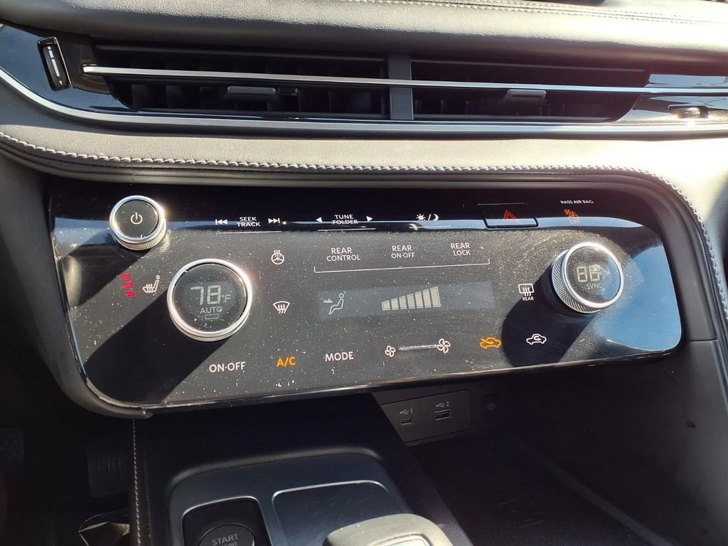 Used 2025 INFINITI QX60 Pure FWD image 8