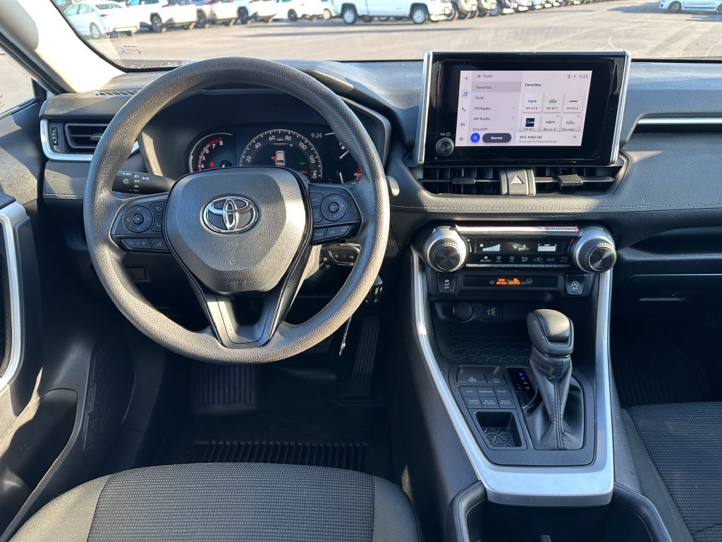 Certified 2025 Toyota RAV4 LE AWD/4WD image 16