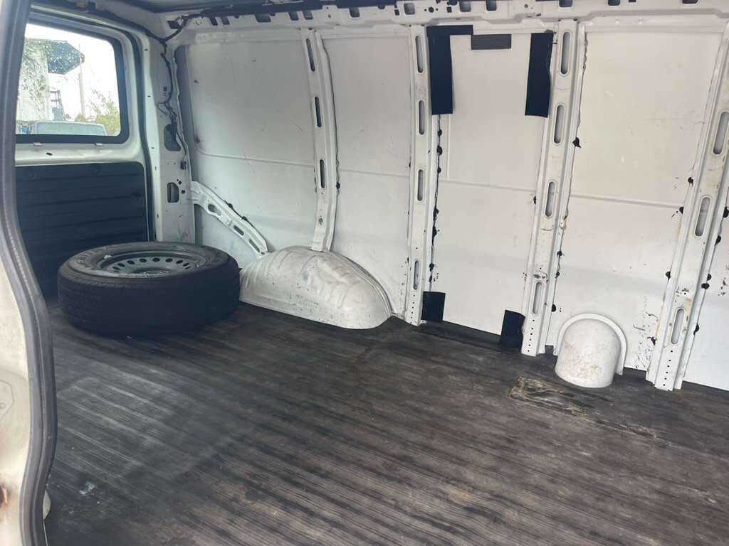 Used 2013 Chevrolet Express 1500 image 13