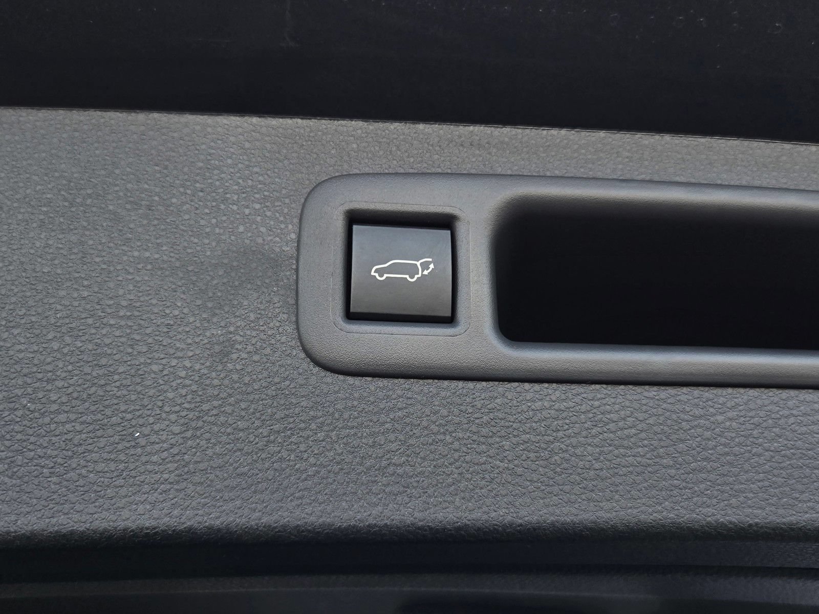 Certified 2026 Toyota Highlander Limited AWD/4WD image 27