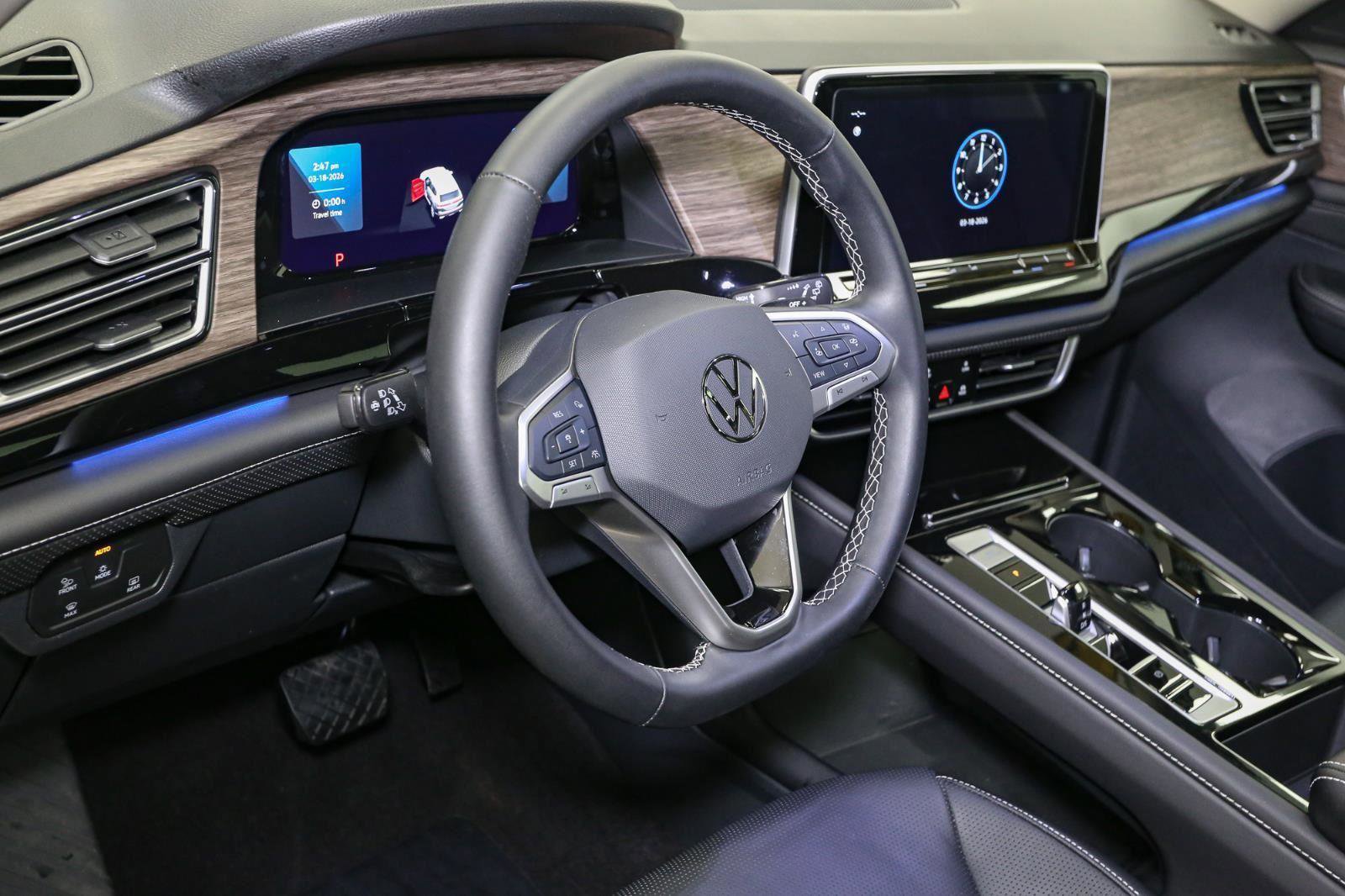 Certified 2025 Volkswagen Atlas SEL image 28