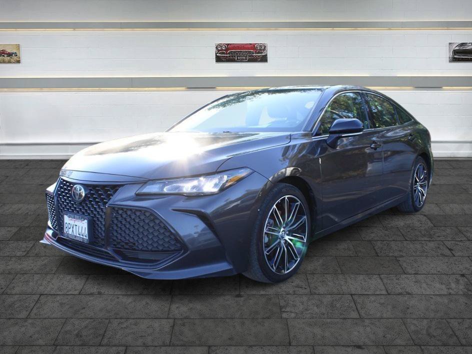 Used 2020 Toyota Avalon XSE w/ Preferred Accessory Package