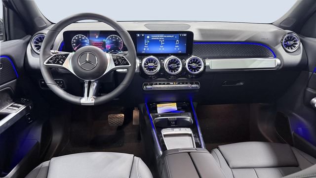 New 2026 Mercedes-Benz GLB 250 4MATIC image 6