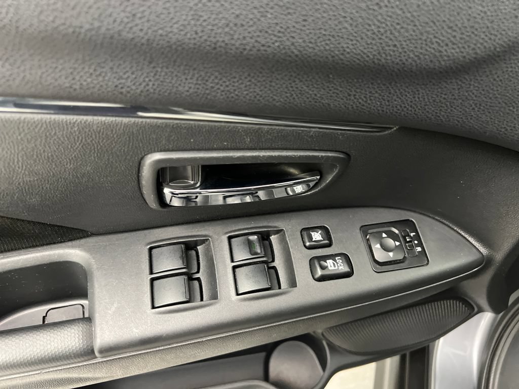 Used 2024 Mitsubishi Outlander Sport ES AWD/4WD image 16