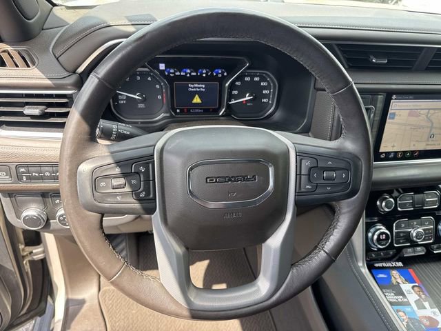 Used 2021 GMC Yukon Denali w/ Denali Premium Package image 28
