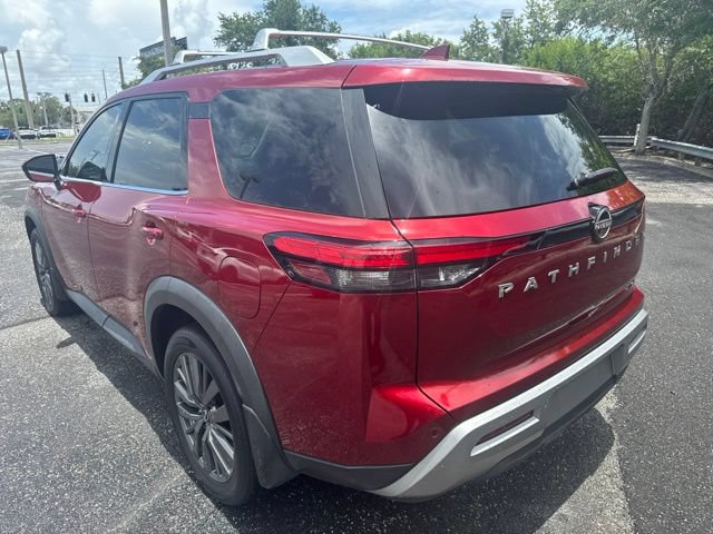 Used 2024 Nissan Pathfinder SL w/ SL Premium Package FWD image 6