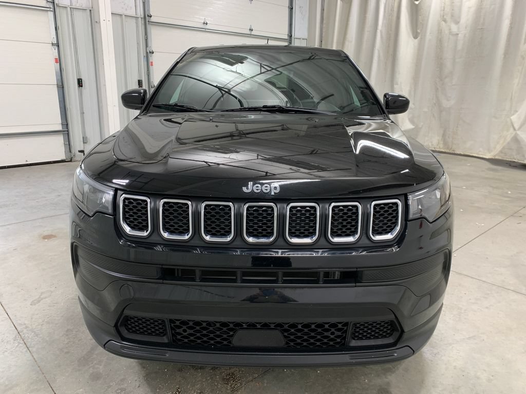 Used 2023 Jeep Compass Sport AWD/4WD image 27
