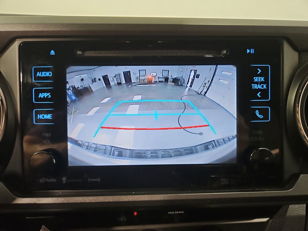 Used 2018 Toyota Tacoma TRD Off-Road image 19