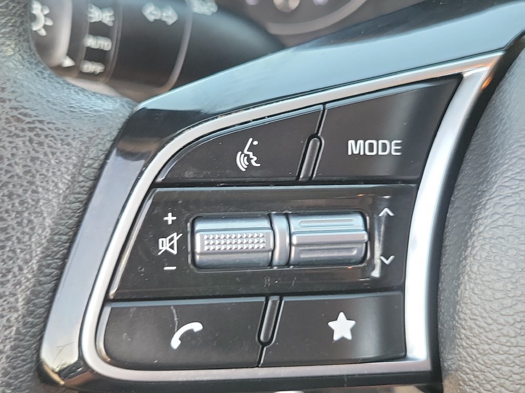 Used 2024 Kia Forte LX FWD image 5