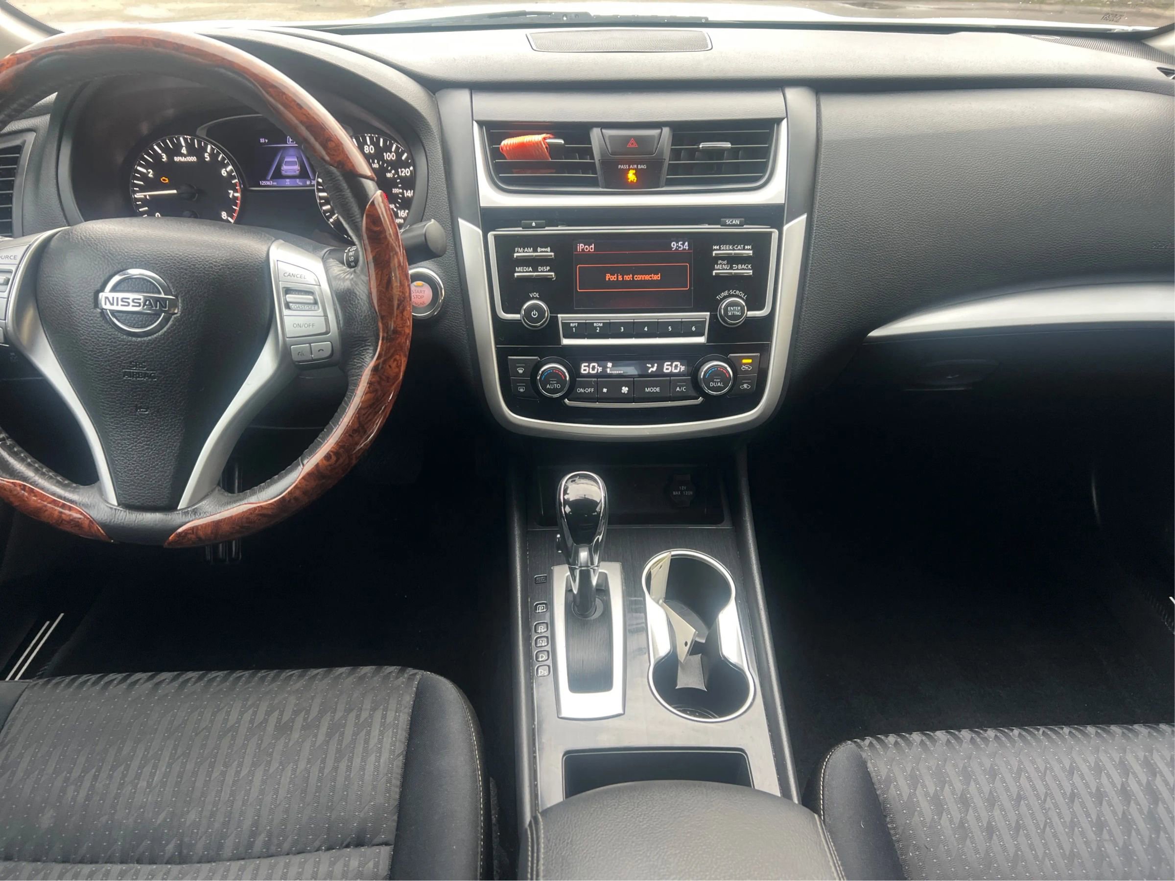 Used 2018 Nissan Altima 2.5 SV FWD image 16