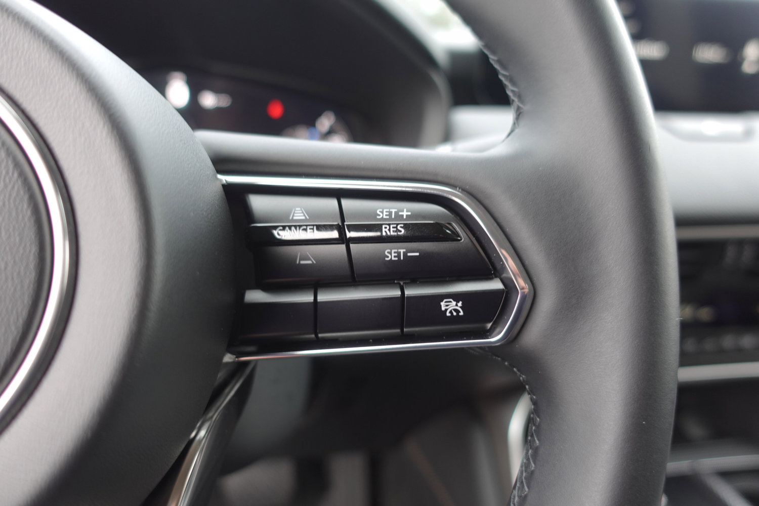 Certified 2024 MAZDA CX-90 Plug-In Hybrid w/ Premium Pkg image 16