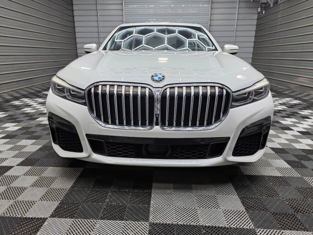 Used 2021 BMW 750i xDrive w/ M Sport Package AWD/4WD image 3
