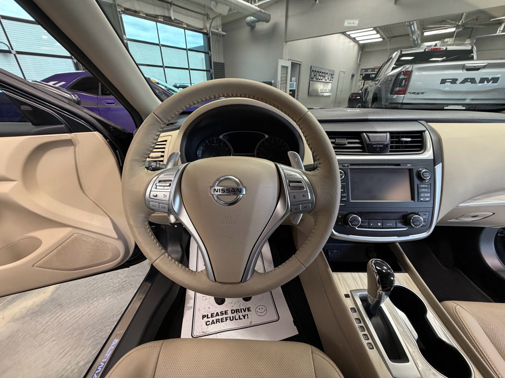 Used 2017 Nissan Altima 3.5 SL w/ 3.5SL Technology Package FWD image 11