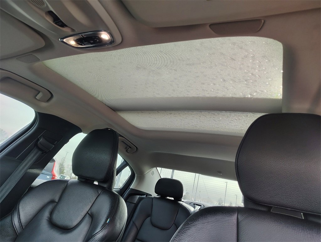 Certified 2022 Volvo S60 B5 Inscription image 27