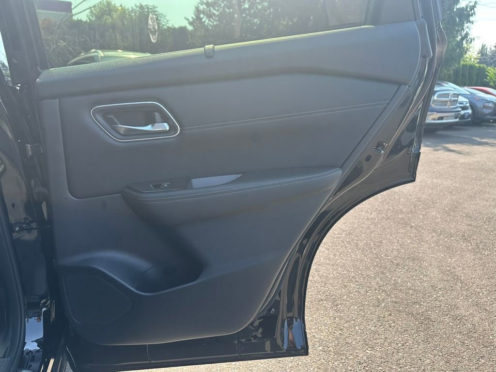 New 2026 Nissan Rogue Platinum w/ Platinum Premium Package image 28
