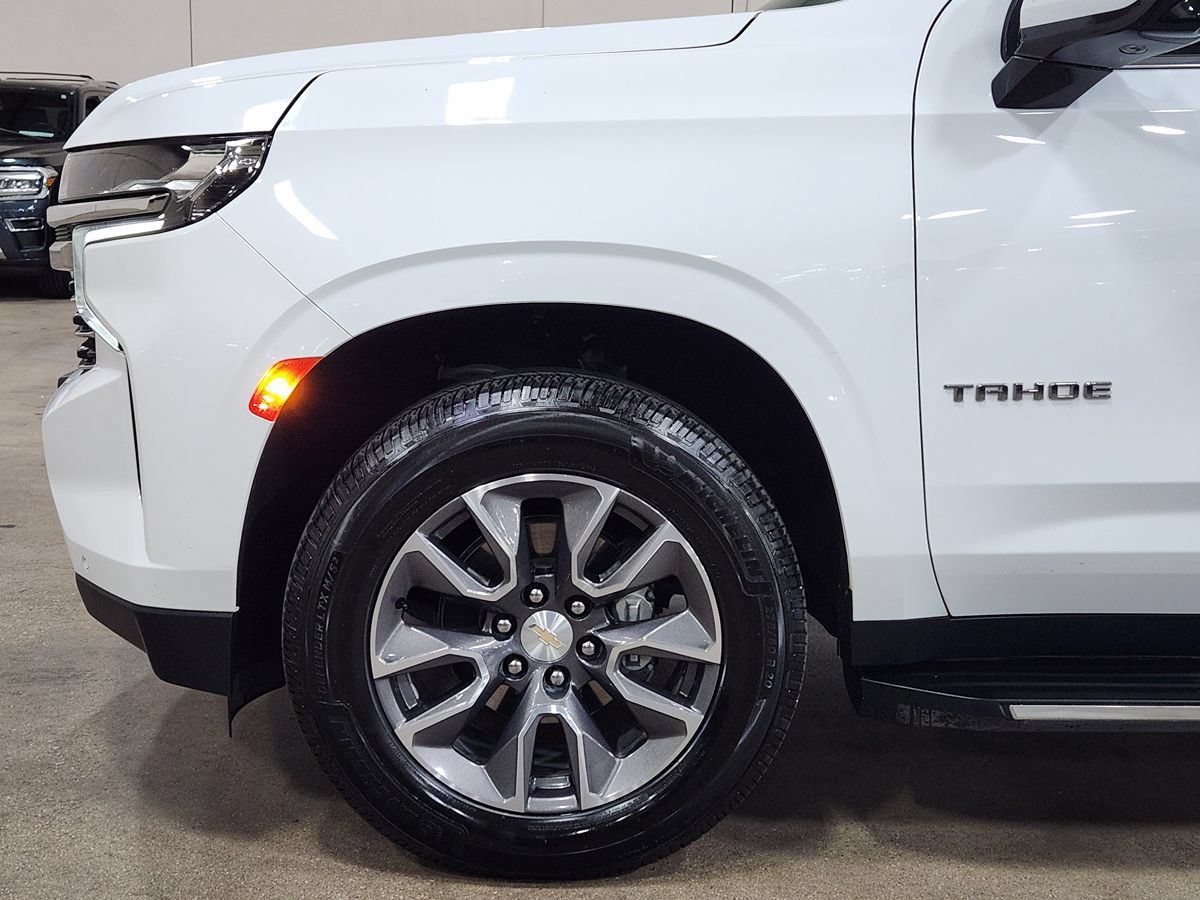 Used 2023 Chevrolet Tahoe LT w/ Luxury Package AWD/4WD image 5