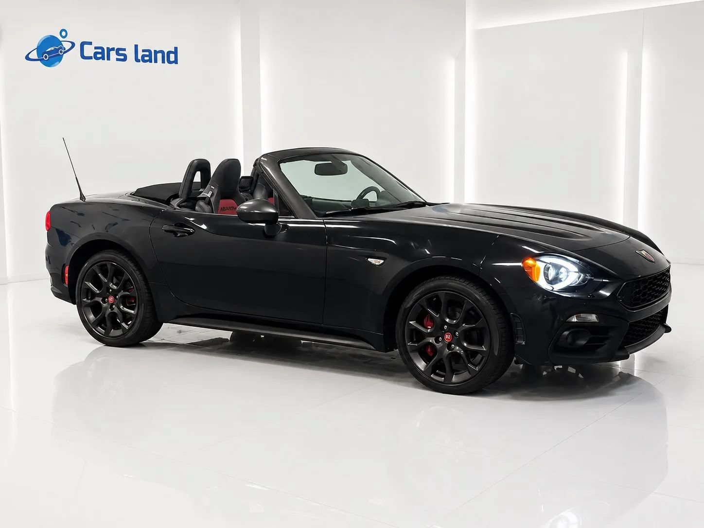 Used 2018 FIAT 124 Spider Abarth w/ Convenience Group RWD image 2