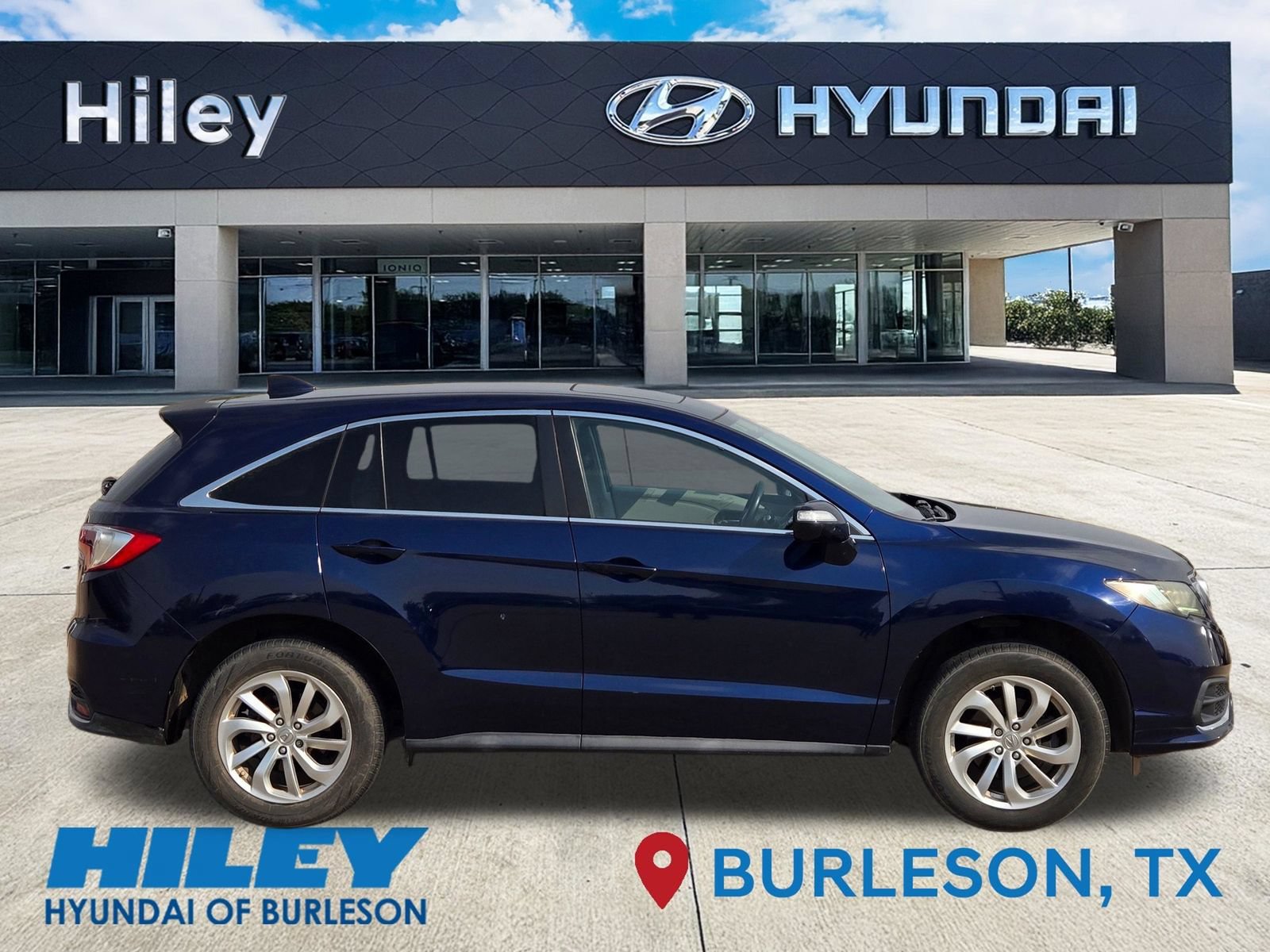 Used 2017 Acura RDX w/ Technology Package FWD image 3