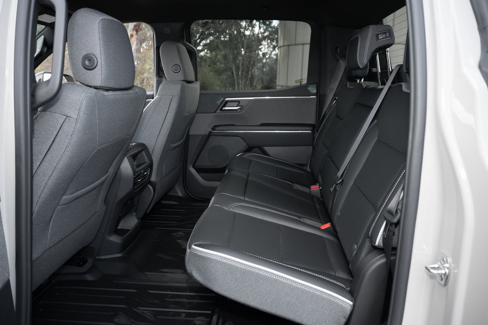 New 2026 GMC Sierra EV Elevation image 34