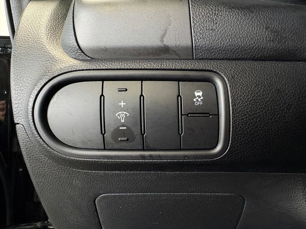 Used 2017 Kia Forte LX FWD image 18