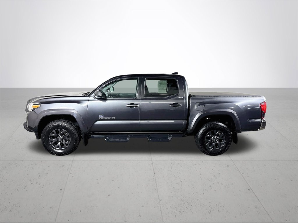 Used 2021 Toyota Tacoma SR5 RWD image 9