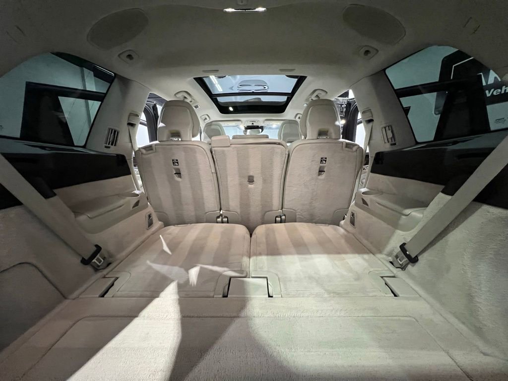 Used 2016 Volvo XC90 T6 Momentum image 40