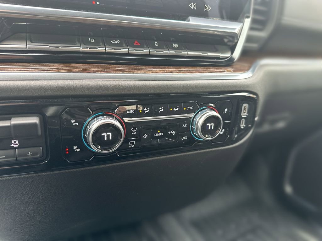 Used 2024 GMC Sierra 2500 SLE w/ SLE Value Package; image 17