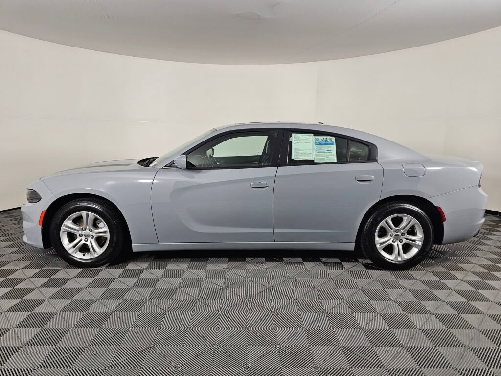 Used 2021 Dodge Charger SXT w/ Leather Interior Group image 6