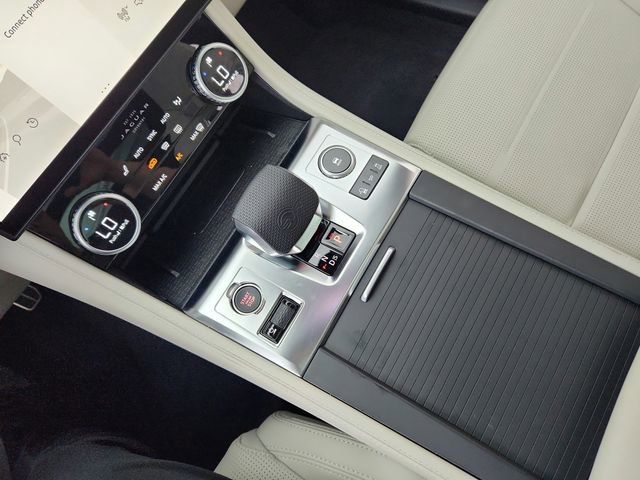 Certified 2026 Jaguar F-PACE SVR image 30